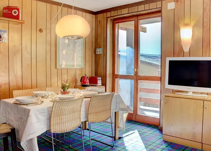 Marcolski 2 * ברויל-קרוויניה